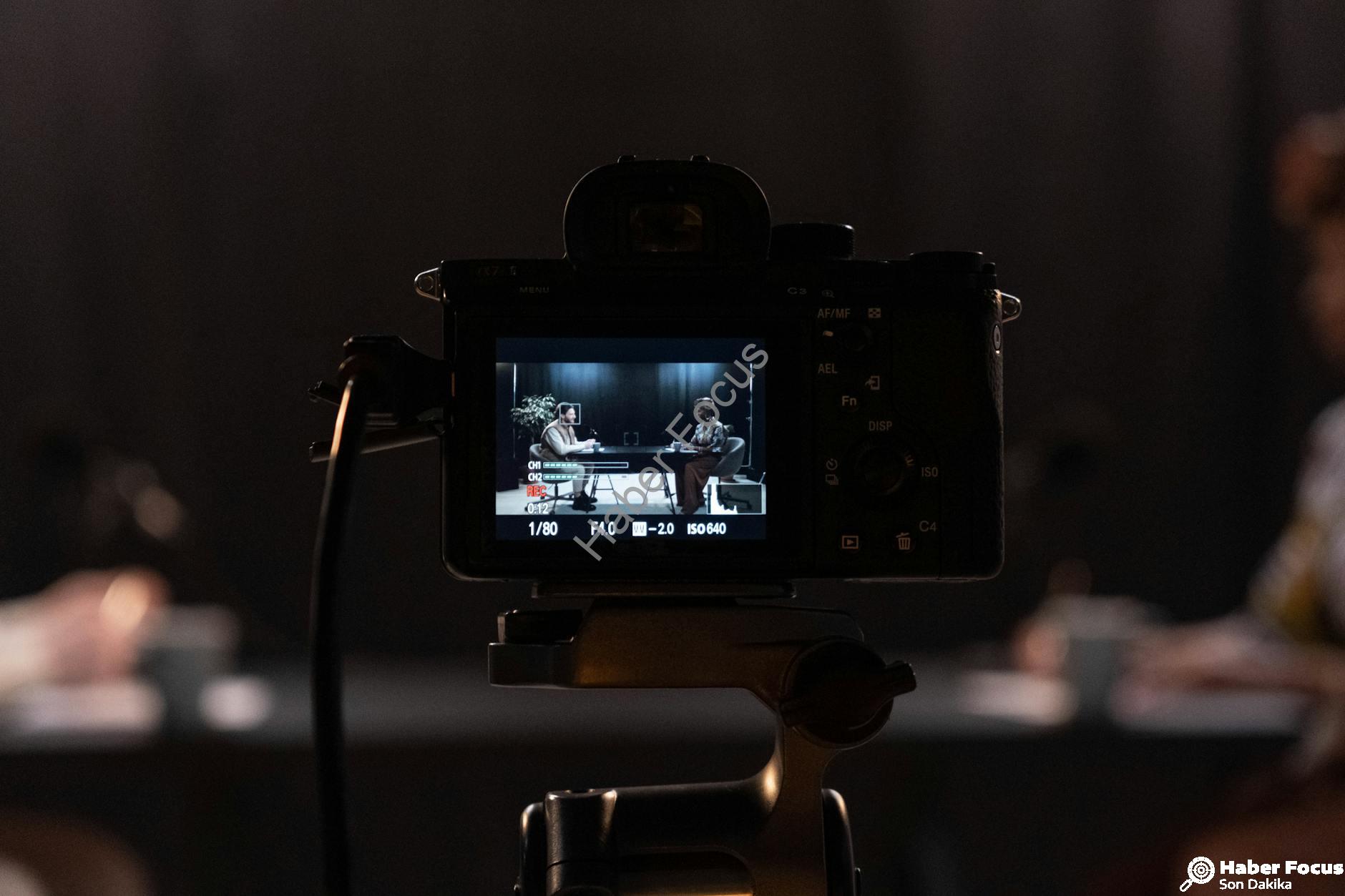 Webkral.com: Podcast Yayıncılığında Yükselişe Geçmek